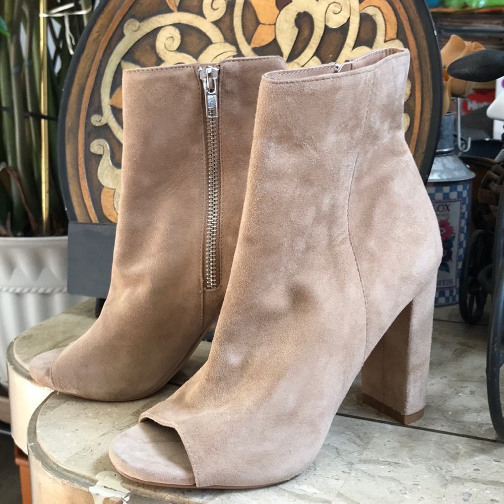 Steve Madden Manzzo booties